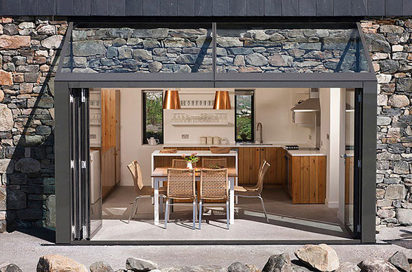 two-stone-cottages-with-glazed-connection-3